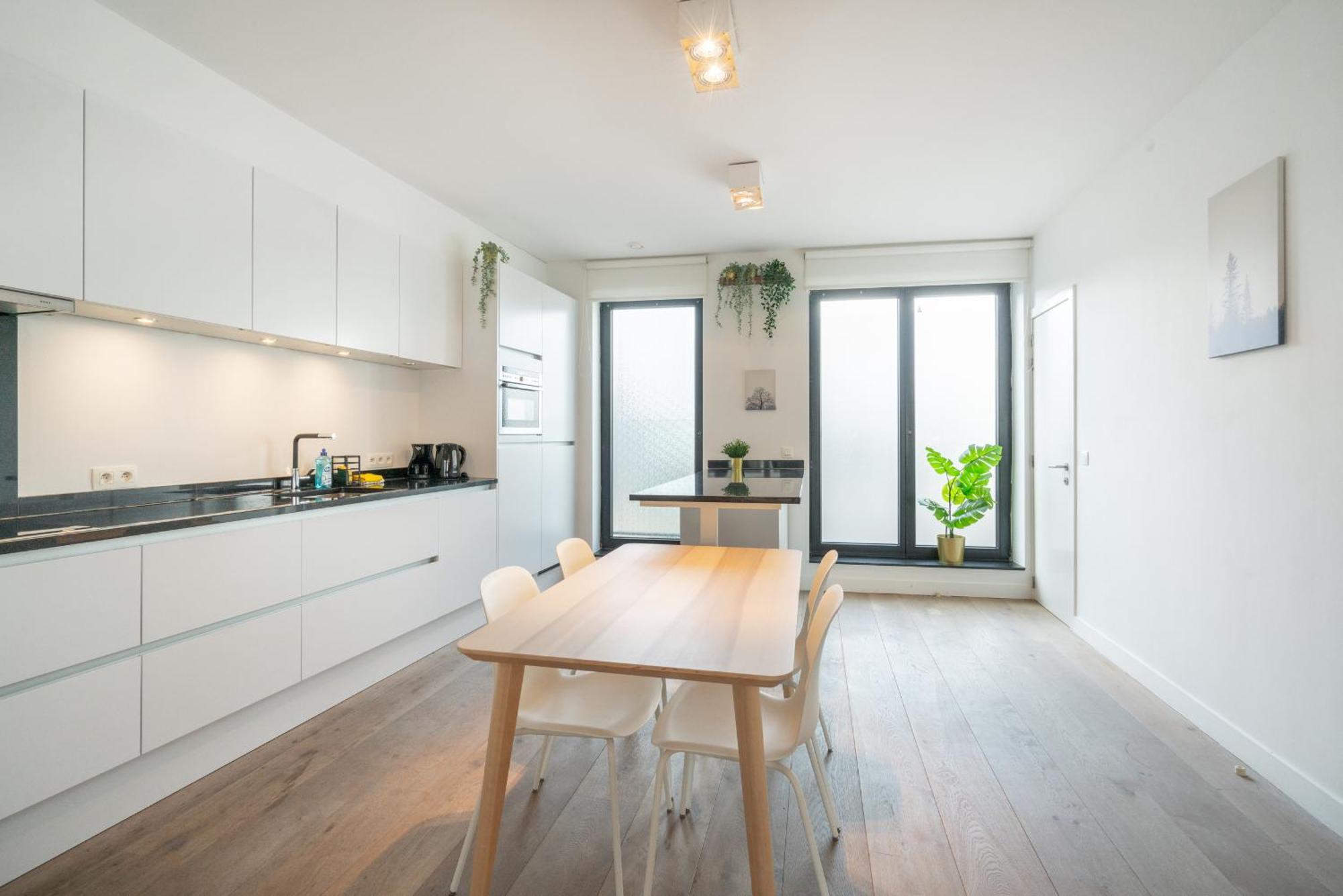 Light House Lodge. In Center Of * Antwerpen
